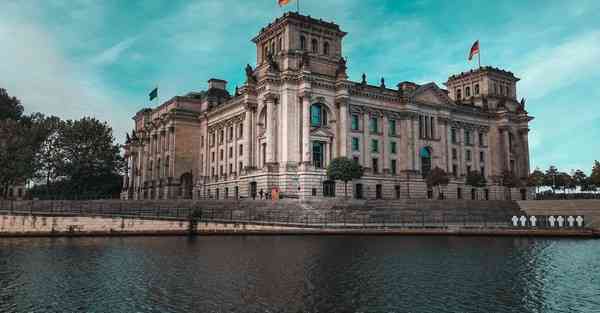 工匠社智能格斗机器人：革新格斗产业的引领者