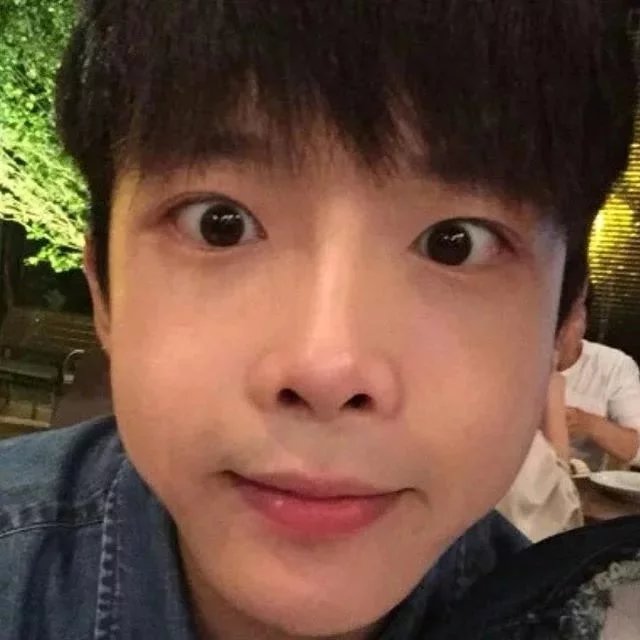 林谦士怡