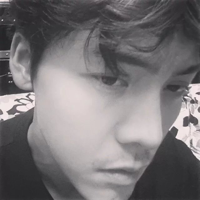 何柔寒晨