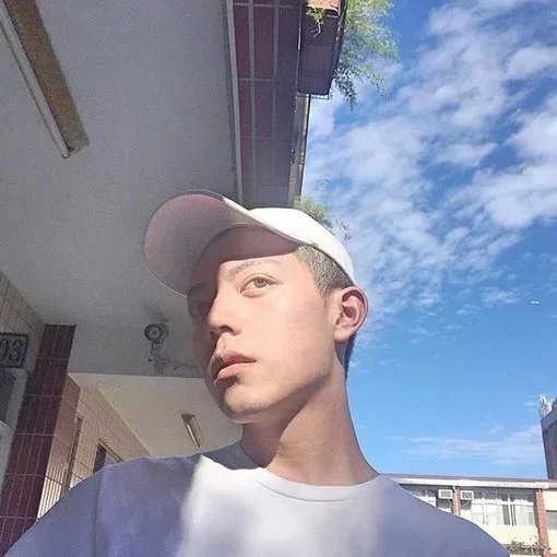 庾梦岚瑶