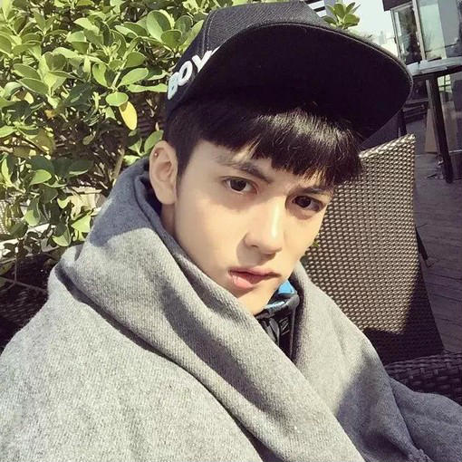 尤锦弘春