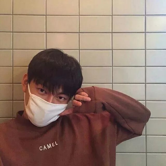 尹超红希