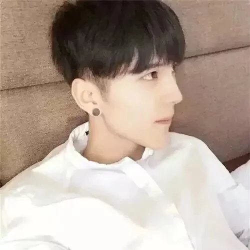 贺佳可菲